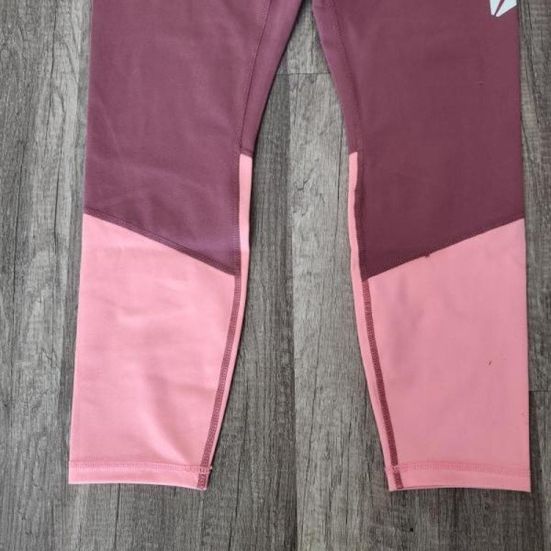 Reebok Women's Focus Highrise 7/8 Legging with Back Zipper Pocket